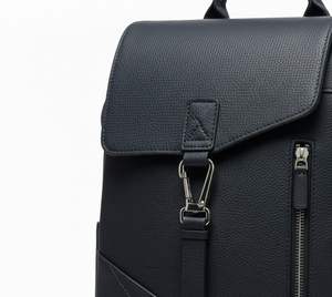 Mochila de Cuero Genuino de Lujo con Hebilla Nueva para Hombre, para Portátil y Uso Diario, para la Escuela y la Universidad, con Cierre Lateral - Product Image 3