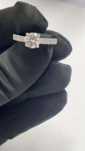 Bague de fiançailles élégante en or 10KT 1.00tcw Lab Grown Diamond EVVS2 Clarity Indian Jewelry Wholesale Collection - Product Image 6