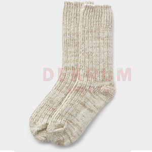 Chaussettes unisexes confortables antidérapantes Crew Socks dernière conception pour la saison d'hiver vente chaude chaussettes tricotées avec 10 paires de quantité minimale de commande - Product Image 2