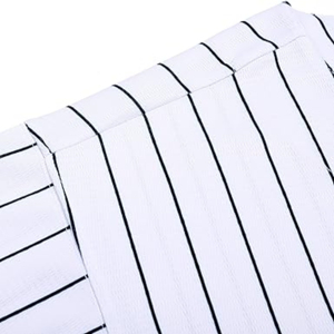 Elegante camiseta de béisbol para hombre con paneles de malla ligeros e impresión de logotipo personalizado para un rendimiento atlético cómodo - Product Image 6