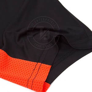 Uniforme de football à manches courtes respirant avec logo personnalisé, dernière conception de haute qualité, uniforme de football en polyester 100% - Product Image 3