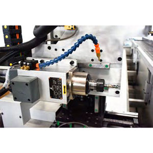 Machine intégrée pour portes, murs et armoires CNC pour le traitement des meubles et des panneaux en aluminium JD MD3 - Product Image 3