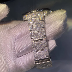 Montre chronographe hip-hop luxueuse entièrement sertie de diamants en moissanite pour hommes, avec acier inoxydable et clarté VVS - Product Image 4