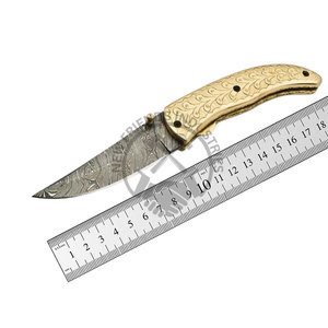 Cuchillo plegable hecho a mano personalizado de acero de Damasco de 8 pulgadas, Funda de cuero, cuchillo de bolsillo de latón grabado totalmente hecho a mano, compatible con OEM - Product Image 1