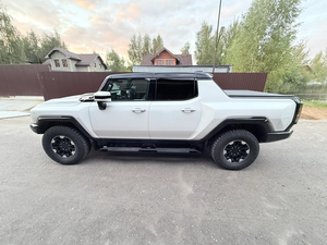 G.M.C Hummer EV AWD 2022, toit métallique automatique, simple, foncé, sièges en cuir, batterie au lithium, toit ouvrant panoramique, équipements haut de gamme - Product Image 3