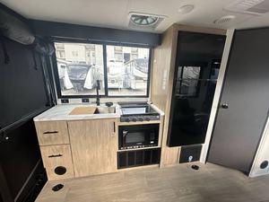 Nouveau camping-car Forest River Campsite Resort 19KR 2026 prêt à la vente - Product Image 2