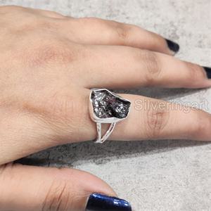 เครื่องประดับหินหยาบผู้หญิงแหวนโกเมนธรรมชาติพลอยดิบ janแทบจะเป็นพลอยวันเกิดวินเทจเครื่องประดับ925แหวนเงินสเตอร์ลิง - Product Image 4