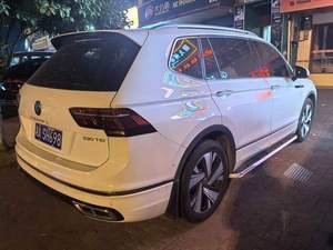 Voiture d'occasion blanche à transmission intégrale automatique 2.0T, capacité du véhicule Volkswagen SUV 2023 Tiguan L R-Line 2.0TSI 330TSI 5 places - Product Image 3