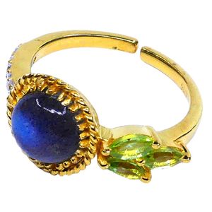 Anillo Clásico de Plata de Ley 925 Chapado en Oro con Topacio Blanco para Boda - Product Image 2