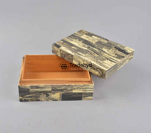 Caja de Resina y MDF de Primera Calidad con Diseño Grabado para Almacenamiento Elegante y Regalos Decorativos de Tradebyd - Product Image 4