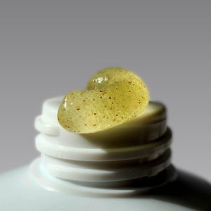 LABIORA Lemon Honey Korean Wash Off Pack Paquete exfoliante de limpieza de poros y brillo con piel hidratante - Product Image 6