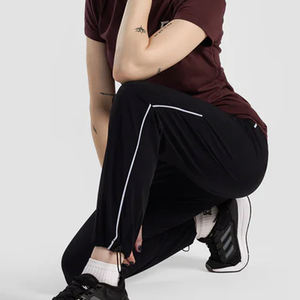 Vente en gros de pantalons fuselés décontractés personnalisés pour femmes, pantalons de survêtement taille haute pour la course à pied en plein air, pantalons de yoga amples pour femmes - Product Image 1