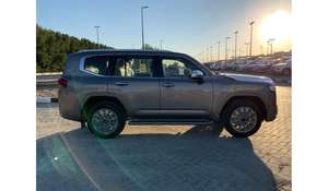 Venta Especial 2024: LAND PRADO CRUISER USADO, Motor 4.5L, Transmisión Automática, Techo Panorámico, Asientos de Cuero - Product Image 4