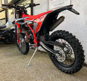 Moto tout-terrain Beta Xtrainer300 2025 à 100 % abordable et à vente rapide, disponible à la vente et prête à être expédiée - Product Image 1