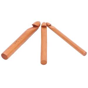 Ganchillo artesanal de madera premium que ha pasado de generación en generación, presentado en caja de regalo al precio más bajo. - Product Image 1