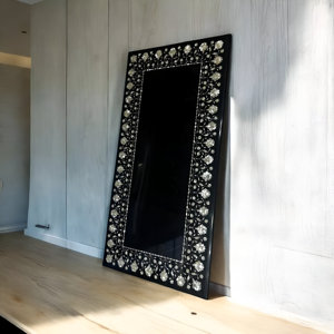 Dessus de table élégant et moderne en marbre noir pour bar ou salle à manger Superbe design d'intérieur disponible à la vente - Product Image 5