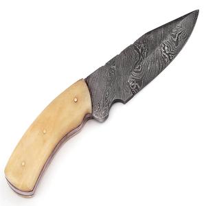 Couteau de chasse et de camping personnalisé, fait main, en acier Damas, lame fixe forgée, avec manche en os de chameau et étui, magnifique, fabrication OEM prise en charge - Product Image 4