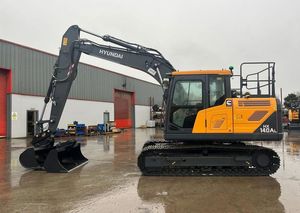 Excavadora de 5 toneladas para construcción Komatsu - Product Image 2