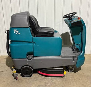 Nettoyeur de sols autoporté T7 haute puissance d'occasion - Product Image 5