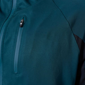 Veste de couleurs contrastées pour hommes, vêtements d'extérieur softshell à capuche imperméables personnalisés, coupe-vent élégant à fermeture éclair complète, sports légers - Product Image 2