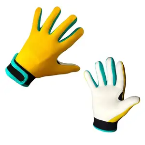 Guanti gaelici comodi e aderenti guanti da calcio Gaa materiale di alta qualità realizzato con i migliori guanti gaelici.