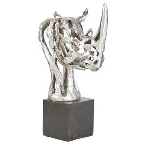 Escultura Artesanal de Familia de Delfines en Metal, Adorno Decorativo con Temática Marina, Hecho por Zahid Exports en India, Gran Mayorista - Product Image 1