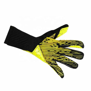 Escudo de cuero Nueva calidad Goal Keeper profesional Fútbol de alta calidad Diseño personalizado Goal Keeper Guantes - Product Image 2