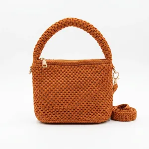 Sac bandoulière mini en crochet orange style bohème avec fermeture éclair, sac à main pour femme toutes saisons - Product Image 2