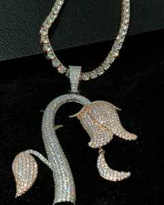 Pendentif en argent sterling 925 véritable avec charme floral, qualité supérieure, style hip-hop, diamant, rose, fleur, bijoux glacés pour lui ou elle - Product Image 1