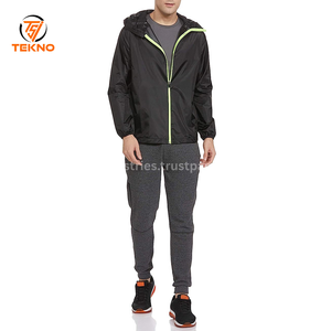 Offre spéciale Veste de pluie coupe-vent imperméable et entièrement personnalisée pour hommes Veste de chasse d'extérieur avec logo personnalisé Service OEM - Product Image 4