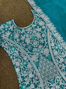 Broderie à la main droite Kurti pour femme mariage vêtements décontractés ethnique Kurti femmes indiennes à un coût efficace avec une bonne qualité - Product Image 3