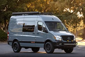 Mercedes-Benz Sprinter 2500 Vans Sunstone 2018 Usada en Buen Estado, 1 Dueño, Conversión a Camper, Turbodiésel V6, Propiedad de California - Product Image 2