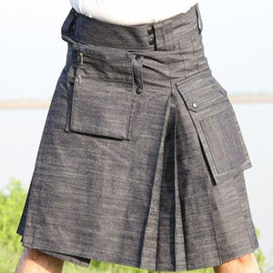 Kilt utilitaire classique en denim noir avec poches cargo, style écossais, vêtements pour hommes 2026 - Product Image 1