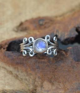 Anillo clásico de estilo bohemio, joyería para mujer, joyería de plata de ley 925, piedra lunar, piedra preciosa, anillo hecho a mano, regalo para el amor - Product Image 3