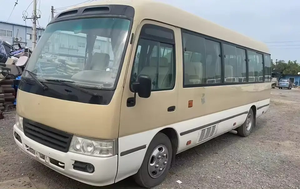 Bus d'occasion en bon état, moteur diesel, marque américaine Toyota Coaster, 5 places, conduite à gauche, sièges en cuir, Euro IV, caméra arrière - Product Image 4