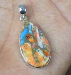 Pendentif en argent sterling massif 925 Oyster Turquoise Pierre de naissance de décembre avec pendentif à breloque en incrustation de diamant taillé en poire - Product Image 2