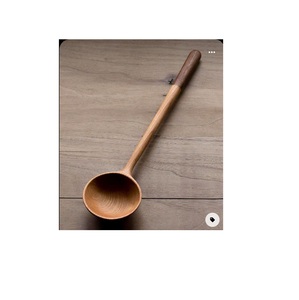 Cuillère polyvalente en bois d'acacia Nouvelle arrivée Cuillère en bois d'acacia résistante à la chaleur à vendre Spatule en bois naturel de haute qualité - Product Image 1