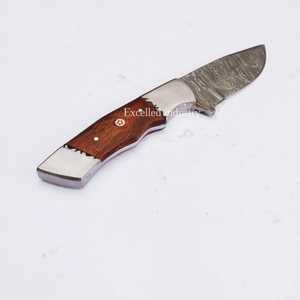 사용자 정의 디자인 수제 다마스커스 강철 사냥 스키너 고정 블레이드 야외 칼 무료 가죽 칼집 나무 손잡이 - Product Image 4