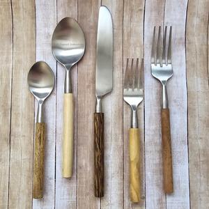 Juego de cubiertos de acero inoxidable con mango de madera de acacia, acabado plateado para restaurante y hogar, juegos de cubiertos para comer - Product Image 2