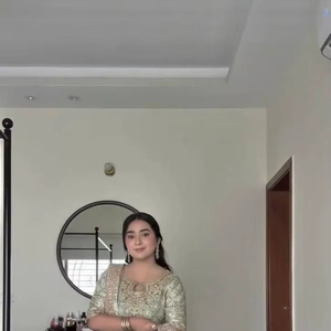 Ensemble haut et pantalon de soirée en faux georgette avec broderie lourde et travail de séquence, avec travail de miroir réel, dupatta avec dentelle et pierres - Product Image 1