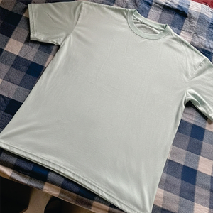 เสื้อยืดออกกำลังกายผู้ชายผ้าฝ้าย 100% คุณภาพสูง ราคาโรงงาน 210gsm ระบายอากาศได้ดี รับสกรีนโลโก้ พิมพ์ลายดิจิตอลตามสั่ง - Product Image 3