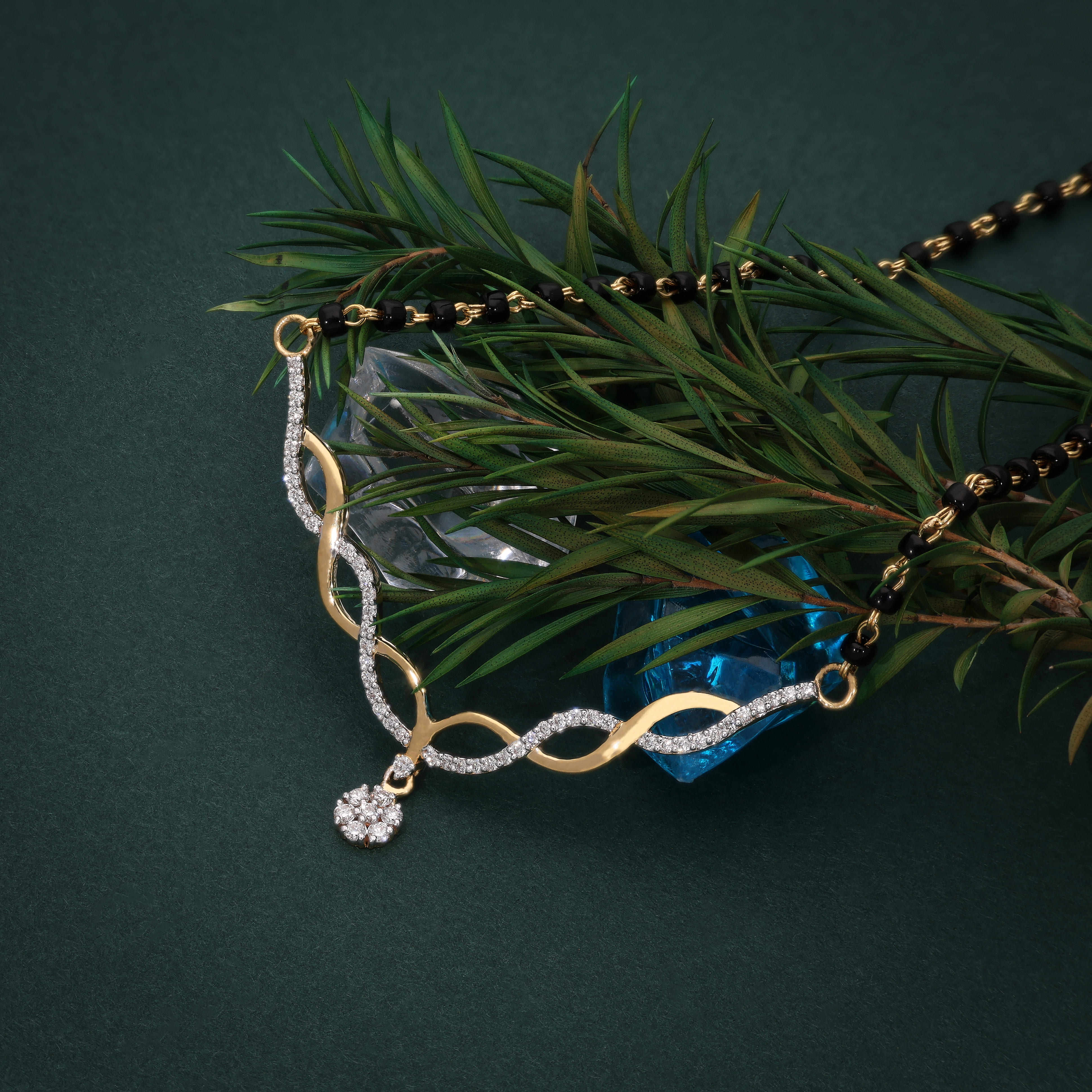 สีเหลือง