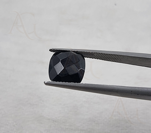 Prix de gros à facettes en onyx noir coussin forme taillée pierre précieuse pour la fabrication de bijoux au prix d'usine - Product Image 3