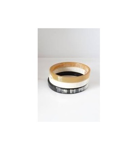Diseño Simple 100% Brazalete de cuerno natural Artesanías hechas a mano 100% Brazaletes de cuerno de vaca natural de alta calidad Embalaje personalizado - Product Image 4