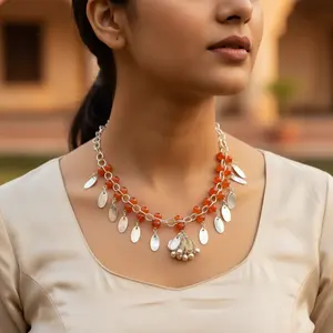 Collar Religioso con Cuentas de Cuarzo y Perlas de Agua Dulce para Mujer - Opción de Regalo Moderno - Product Image 2