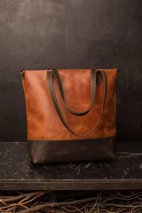 Sac à main en cuir de vache véritable avec logo personnalisé pour femmes Fournitures en vrac Fermeture à glissière à bas prix avec deux poignées/sangles - Product Image 3