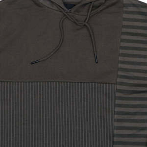 Pull à capuche pour hommes de couleur unie avec poche zippée en polaire respirante d'hiver au meilleur prix avec logo personnalisé Fabriqué au Pakistan - Product Image 4