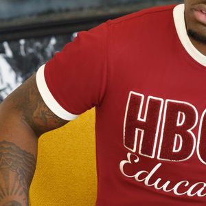 Hbcu เสื้อยืดปักลายสีฟ้าขาวผ้ากำมะหยี่มีลาย Sigma เสื้อยืดผ้าฝ้ายพรีเมี่ยมสำหรับผู้ชายเสื้อผ้าสไตล์นักศึกษาที่กำหนดเองโรงงาน - Product Image 5