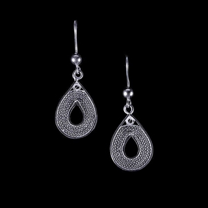 Meilleure vente de haute qualité Petite gouttes boucles d'oreilles fabricant indien approvisionnement direct scintillant brillant bijoux de mode - Product Image 1