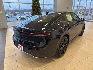 Nouvelle berline de luxe Crown Nightshade AWD 2026, boîte automatique, intérieur sombre, norme d'émission Euro VI - Product Image 4